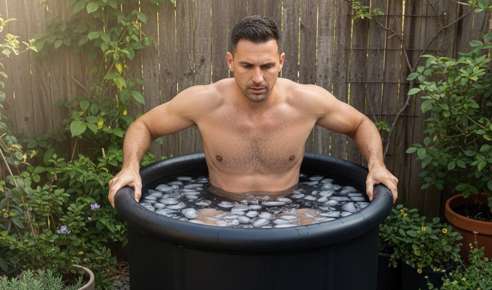 ijsbad kopen man neemt ijsbad in Eclipse POD ijsbad